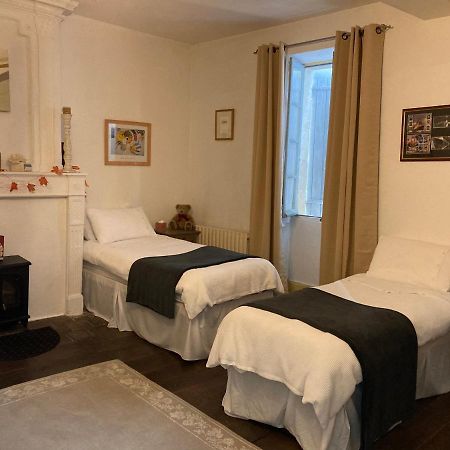 7 Dagnaud De La Tude Our Family Farmhouse Style Home With En-Suite Montboyer Exterior foto