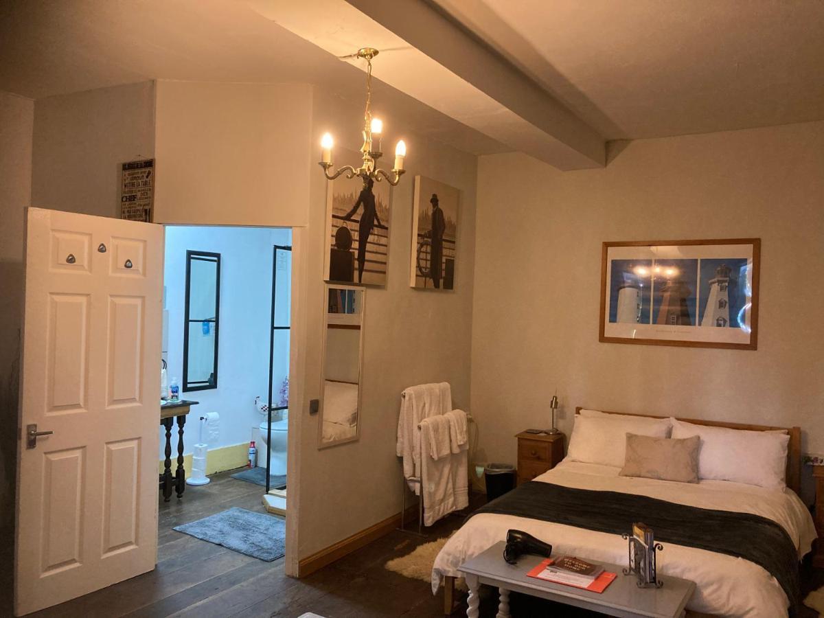 7 Dagnaud De La Tude Our Family Farmhouse Style Home With En-Suite Montboyer Exterior foto